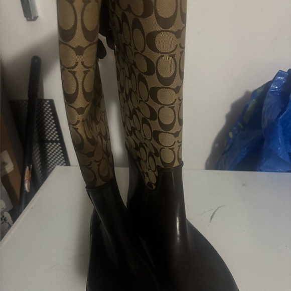 Coach boots - Picture 2 of 3